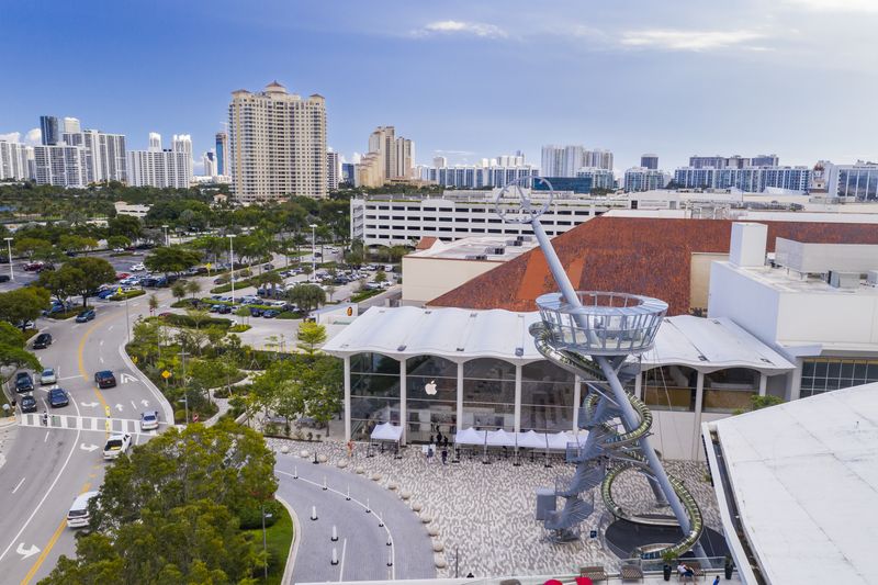 Aventura Slide Tower